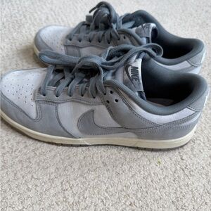 Nike Women’s Low-Top Sneakers - Grey (size 9.5)